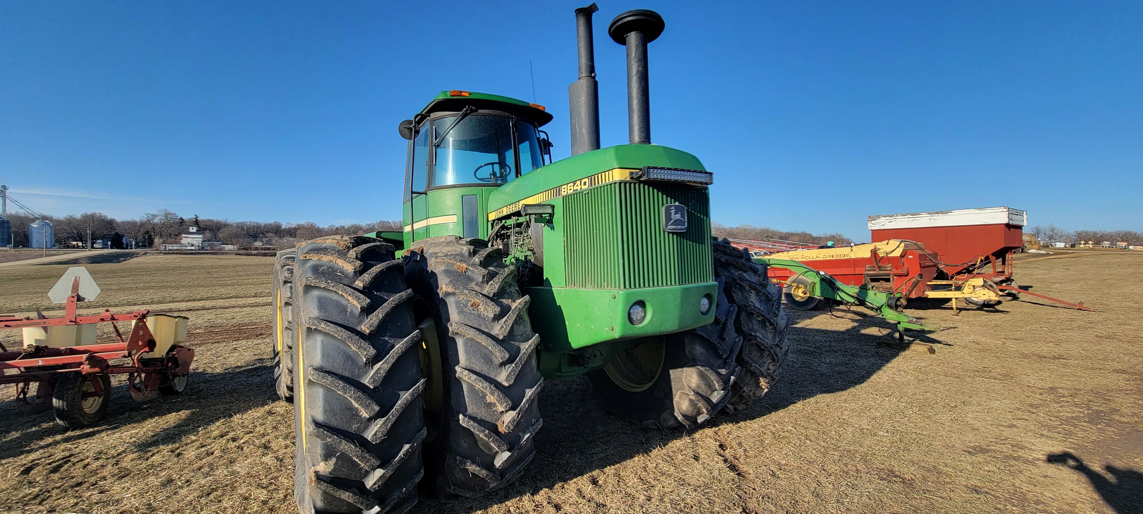 JD 8640