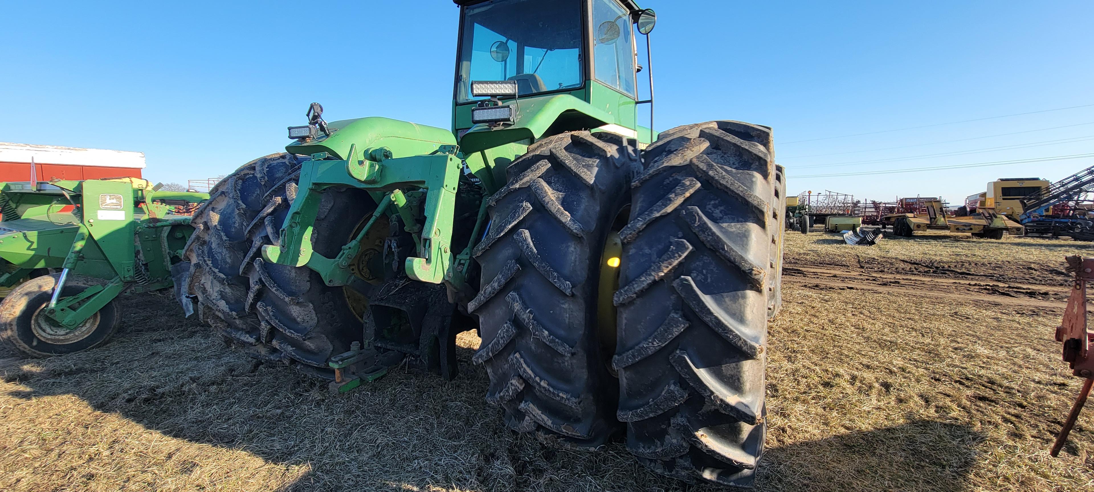 JD 8640