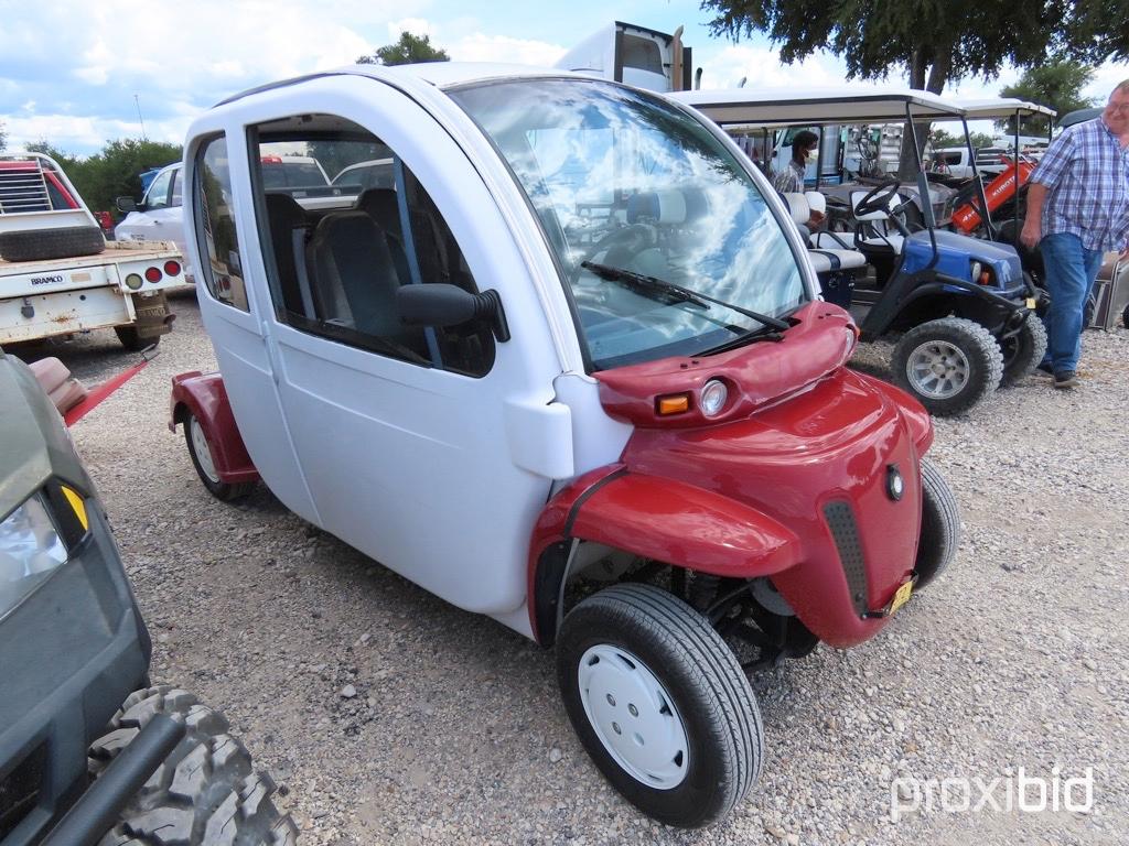 GEM E4 ELECTRIC APPX MILES 3,714 SERIAL # 45319