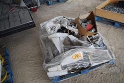 PALLET OF ASSORTED HYDRAULIC FITTINGS