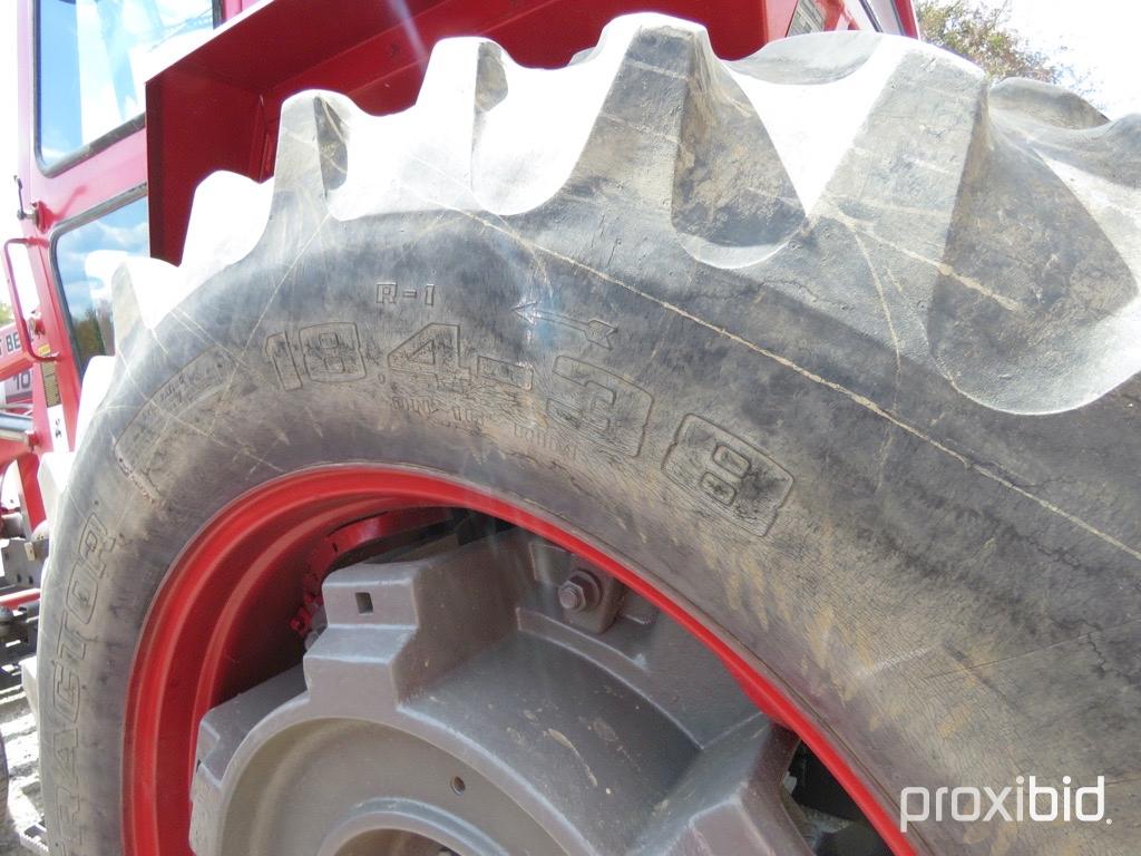 MF 1085 TRACTOR W/ GREAT BEND 440 LOADER (SERIAL # 9B76027) (SHOWING APPX 4,788 HOURS)
