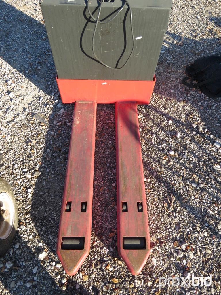 ELECTRIC PALLET JACK