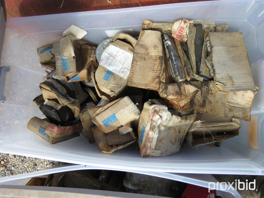 OIL FIELD CAPS AND TOOLS