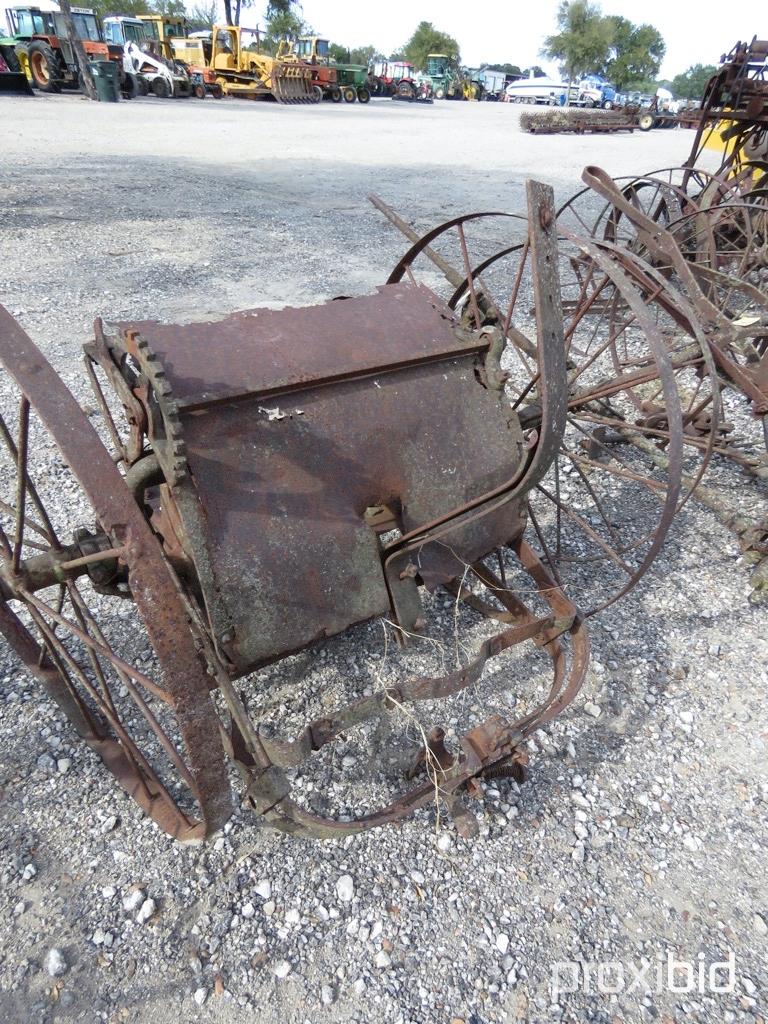 ANTIQUE PLOW