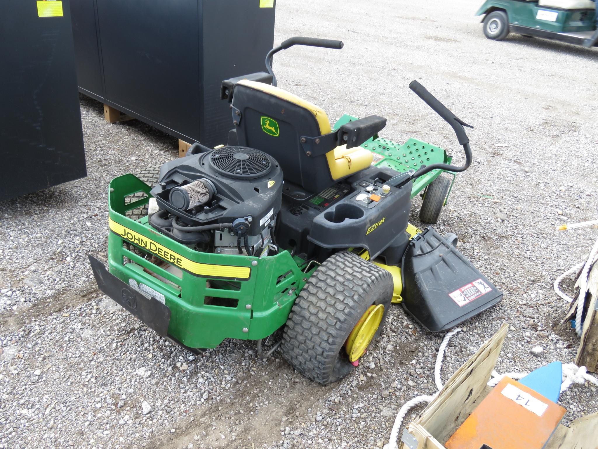 JD Z255 ZERO TURN MOWER (UNKNOWN HOURS) (SERIAL # 1M0Z255DPDM132586)