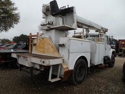 1989 IH BUCKET TRUCK (VIN # 1HTLDZZP5KH662685) (SHOWING APPX 153,529 MILES, UP TO BUYER TO DO THEIR