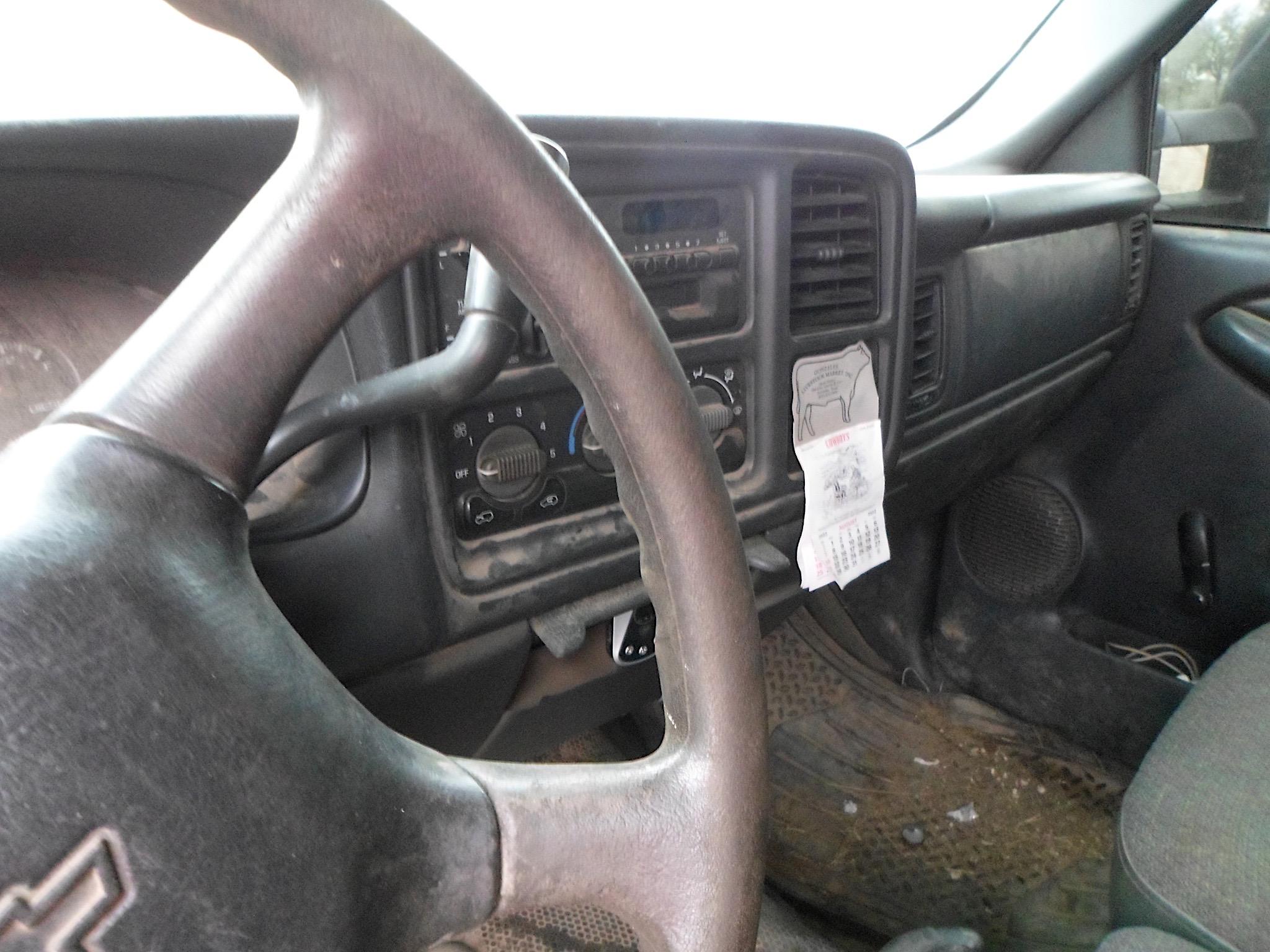 2001 CHEVROLET 2500HD DURAMAX (NEEDS INJECTORS) (VIN # 1GCHK24161E337823) (UNKNOWN MILES, UP TO BUYE