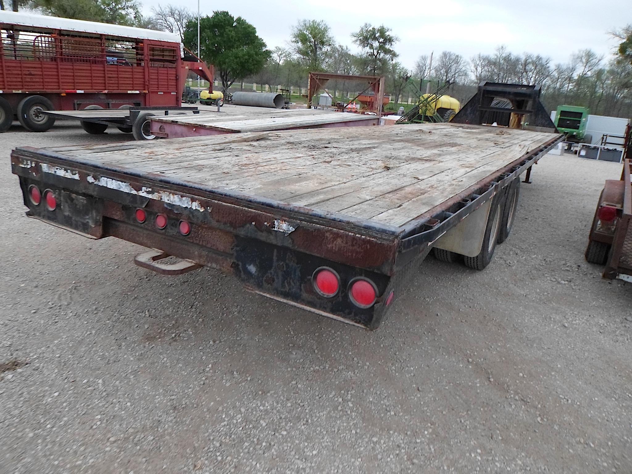 2006 PJ 32' GOOSENECK TANDEM DUAL TRAILER (VIN # 4P5GN322361080886) (TITLE ON HAND AND WILL BE MAILE