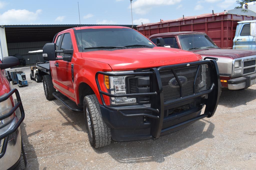 2017 FORD F350 PICKUP (VIN # 1FT8X3B63HEE20755) (SHOWING APPX 243,297 MILES, UP TO THE BUYER TO DO T