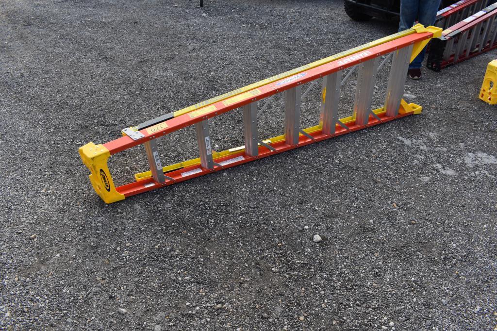 8' STEP LADDER