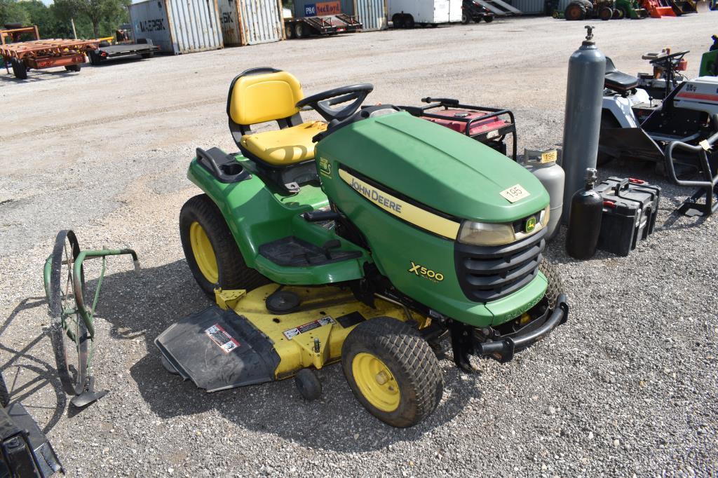 JD X500 RIDING MOWER (SERIAL # M0X500C030505) (K)