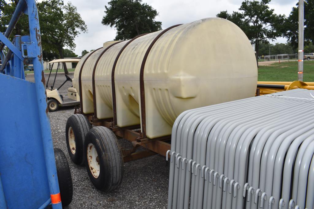 1000 GALLON NURSE TRAILER