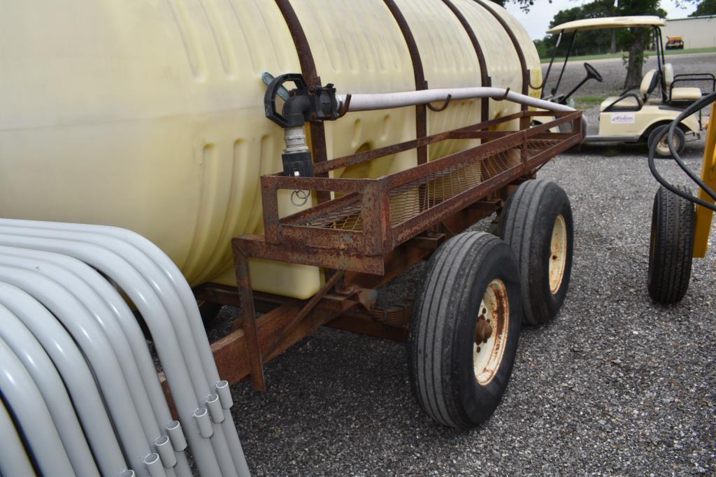 1000 GALLON NURSE TRAILER