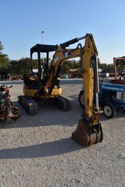 CAT 303CR MINI EXCAVATOR (SERIAL # DMA04293) (SHOWING APPX 2,830 HOURS, UP TO THE BUYER TO DO THEIR