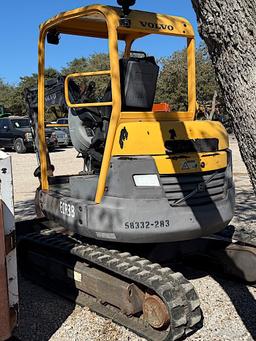 VOLVO ECR38 EXCAVATOR (SERIAL # VCECR380A00011712) (SHOWING APPX 1,197 HOURS, UP TO THE BUYER TO DO