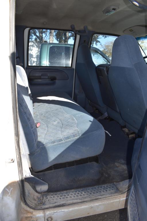 1999 FORD F250 SUPER DUTY XLT PICKUP (VIN # 1FTNW21S3XEA70377) (SHOWING APPX 261,143 MILES,  UP TO T