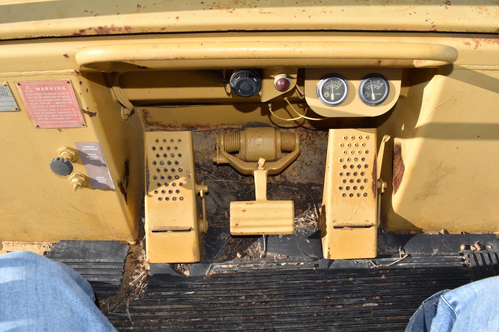 CAT 963 TRACK LOADER W/ RIPPERS (SERIAL # 11200258) (SHOWING APPX 9,608 HOURS, UP TO THE BUYER TO DO