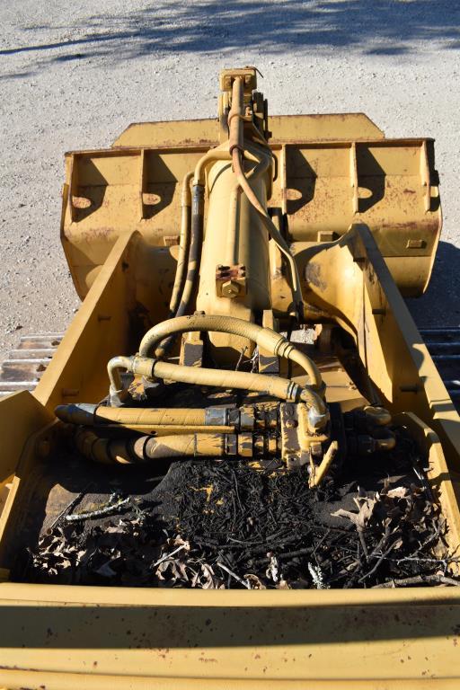 CAT 963 TRACK LOADER W/ RIPPERS (SERIAL # 11200258) (SHOWING APPX 9,608 HOURS, UP TO THE BUYER TO DO