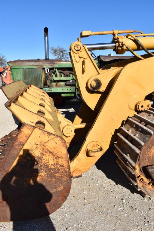 CAT 963 TRACK LOADER W/ RIPPERS (SERIAL # 11200258) (SHOWING APPX 9,608 HOURS, UP TO THE BUYER TO DO