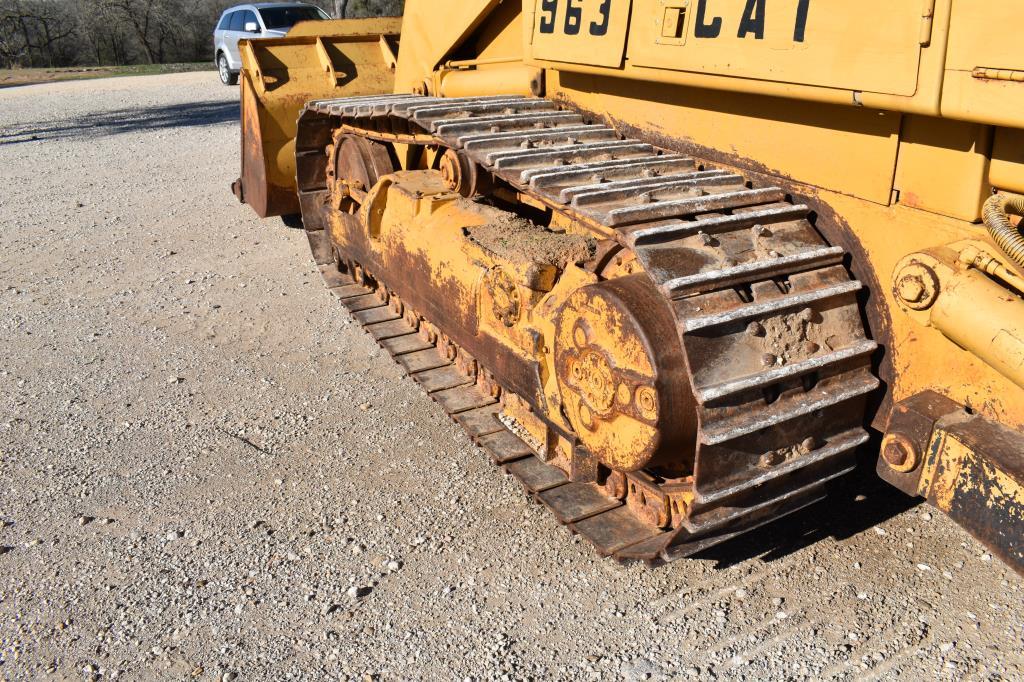 CAT 963 TRACK LOADER W/ RIPPERS (SERIAL # 11200258) (SHOWING APPX 9,608 HOURS, UP TO THE BUYER TO DO
