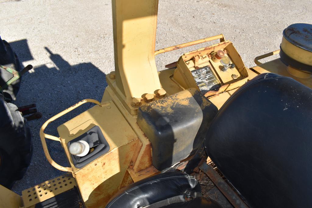 CAT 963 TRACK LOADER W/ RIPPERS (SERIAL # 11200258) (SHOWING APPX 9,608 HOURS, UP TO THE BUYER TO DO