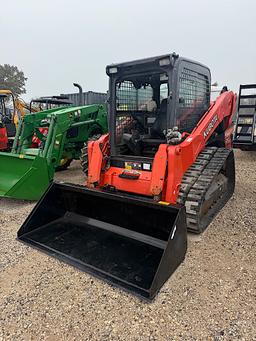 KUBOTA SVL 75-2 SKID LOADER (SERIAL # 1039089) (SHOWING APPX 1,595 HOURS, UP TO THE BUYER TO DO THEI