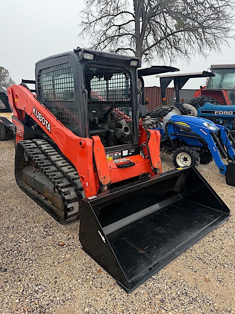 KUBOTA SVL 75-2 SKID LOADER (SERIAL # 1039089) (SHOWING APPX 1,595 HOURS, UP TO THE BUYER TO DO THEI