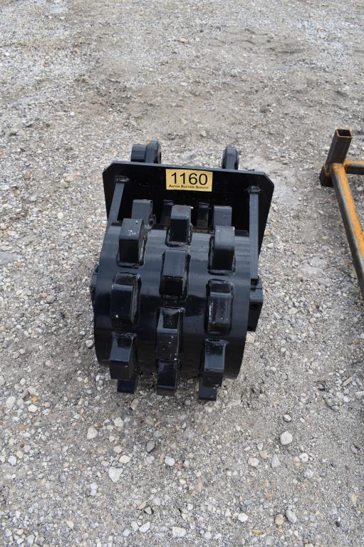 EXCAVATOR SHEEP FOOT PACKER