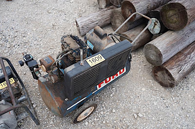 AIR COMPRESSOR