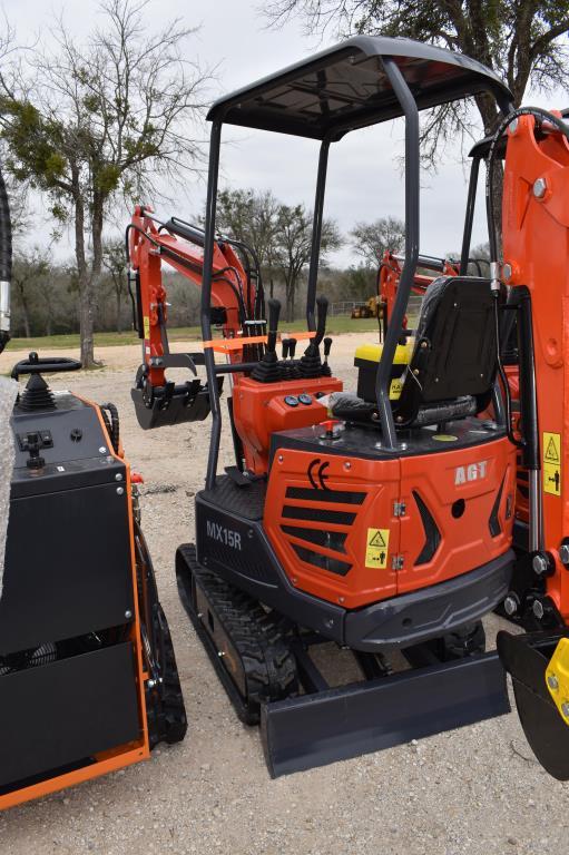 AGT MX15R MINI EXCAVATOR (SERIAL # MX15R2024J0000258) (K)