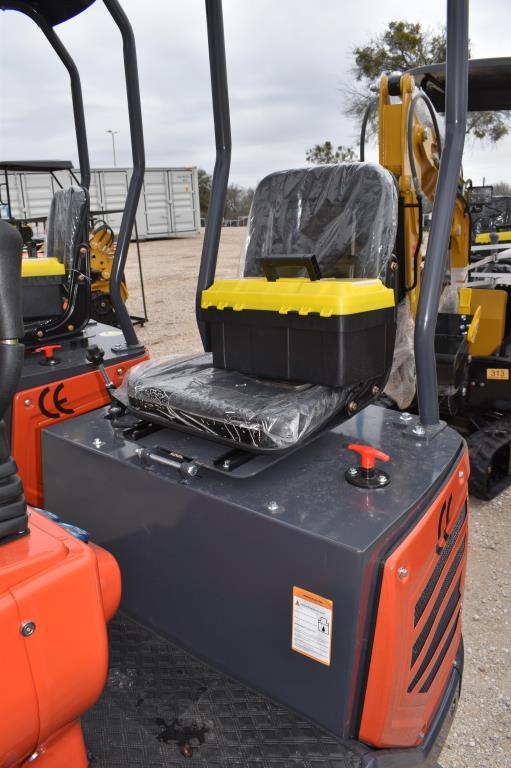 AGT MX15R MINI EXCAVATOR (SERIAL # MX15R2024J0000258) (K)