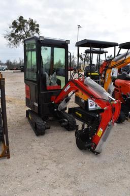 VICSEC VC13C MINI EXCAVATOR (SERIAL # VC13C241210) (K)