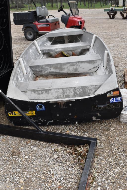 12' ALUMINUM BOAT (STOCK POND USE ONLY - NO PAPERWORK)