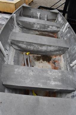 12' ALUMINUM BOAT (STOCK POND USE ONLY - NO PAPERWORK)