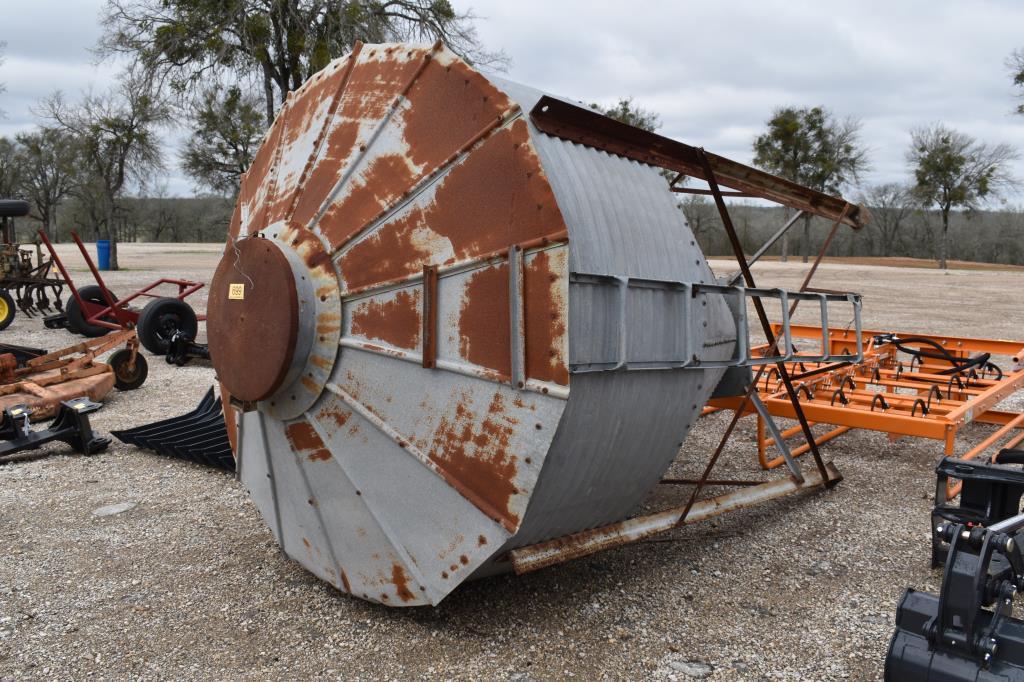 GRAIN BIN