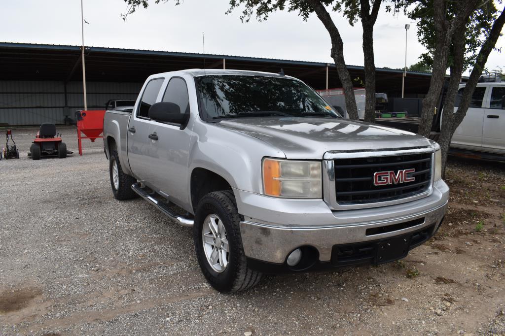 2011 GMC 1500 PICKUP 4X4 (VIN # 3GTP2VE30BG266819) (SHOWING APPX 231,683 MILES, UP TO THE BUYER TO D