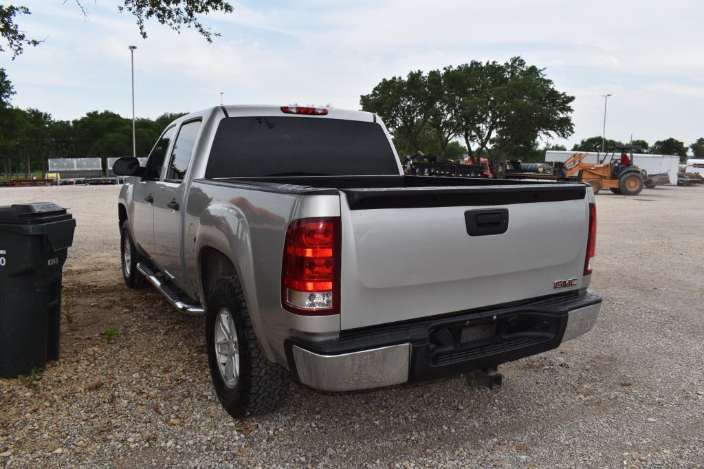 2011 GMC 1500 PICKUP 4X4 (VIN # 3GTP2VE30BG266819) (SHOWING APPX 231,683 MILES, UP TO THE BUYER TO D
