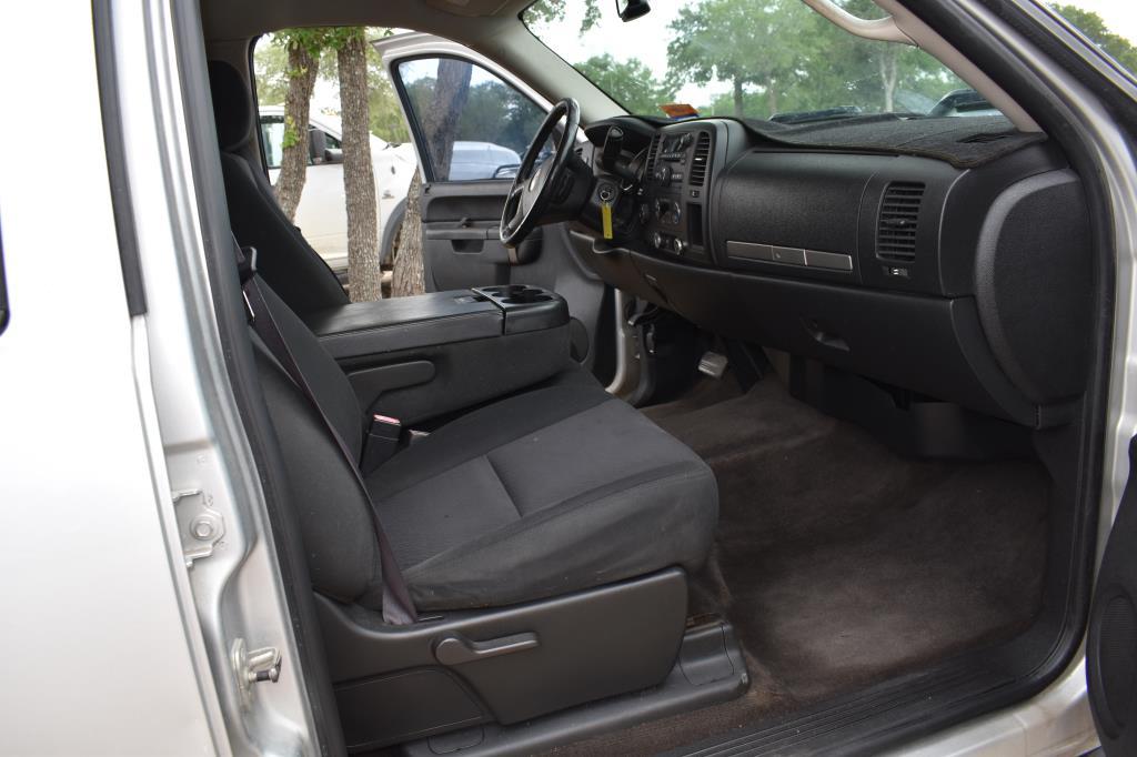 2011 GMC 1500 PICKUP 4X4 (VIN # 3GTP2VE30BG266819) (SHOWING APPX 231,683 MILES, UP TO THE BUYER TO D