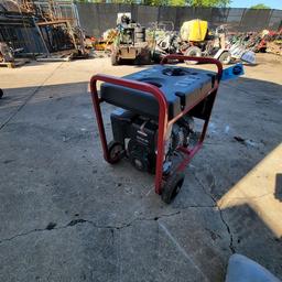 Briggs 5000W Portable Generator