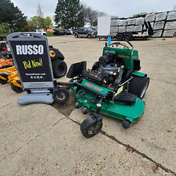 Bob-Cat Zero Turn Stand On Mower