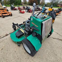 Bob-Cat Zero Turn Stand On Mower