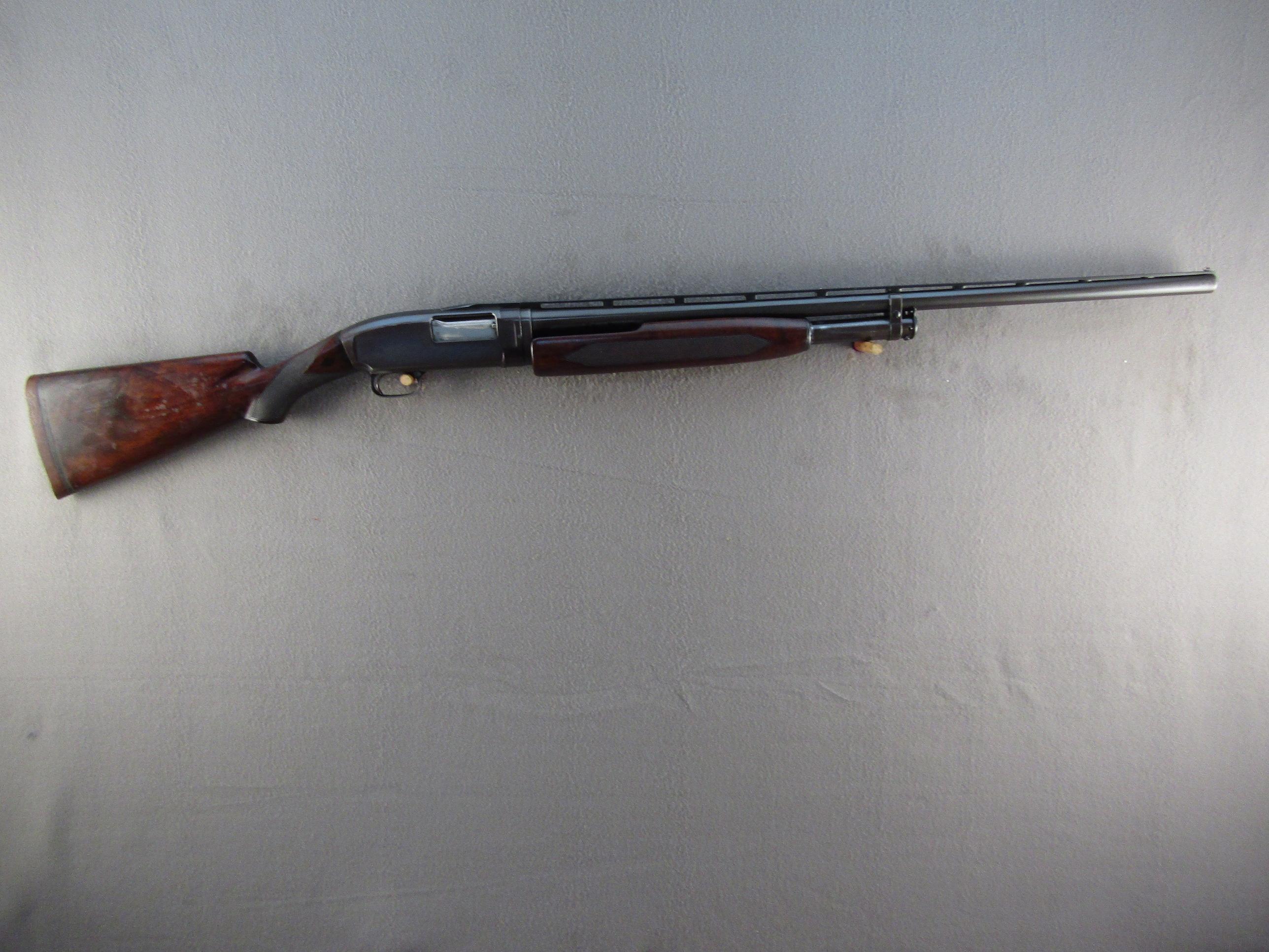 WINCHESTER MODEL 12 TRAP , 12GA PUMP ACTION SHOTGUN, S#277234