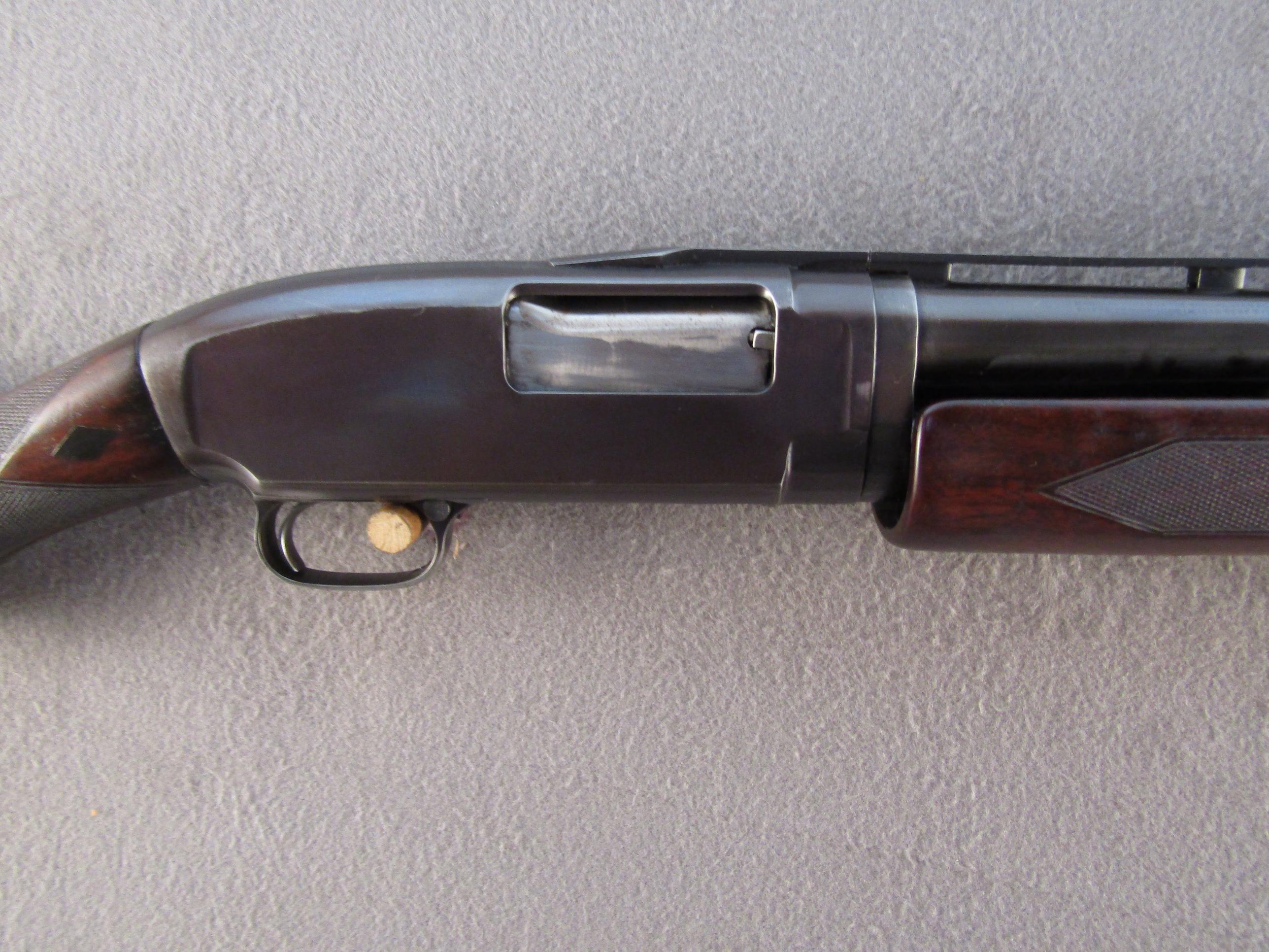 WINCHESTER MODEL 12 TRAP , 12GA PUMP ACTION SHOTGUN, S#277234