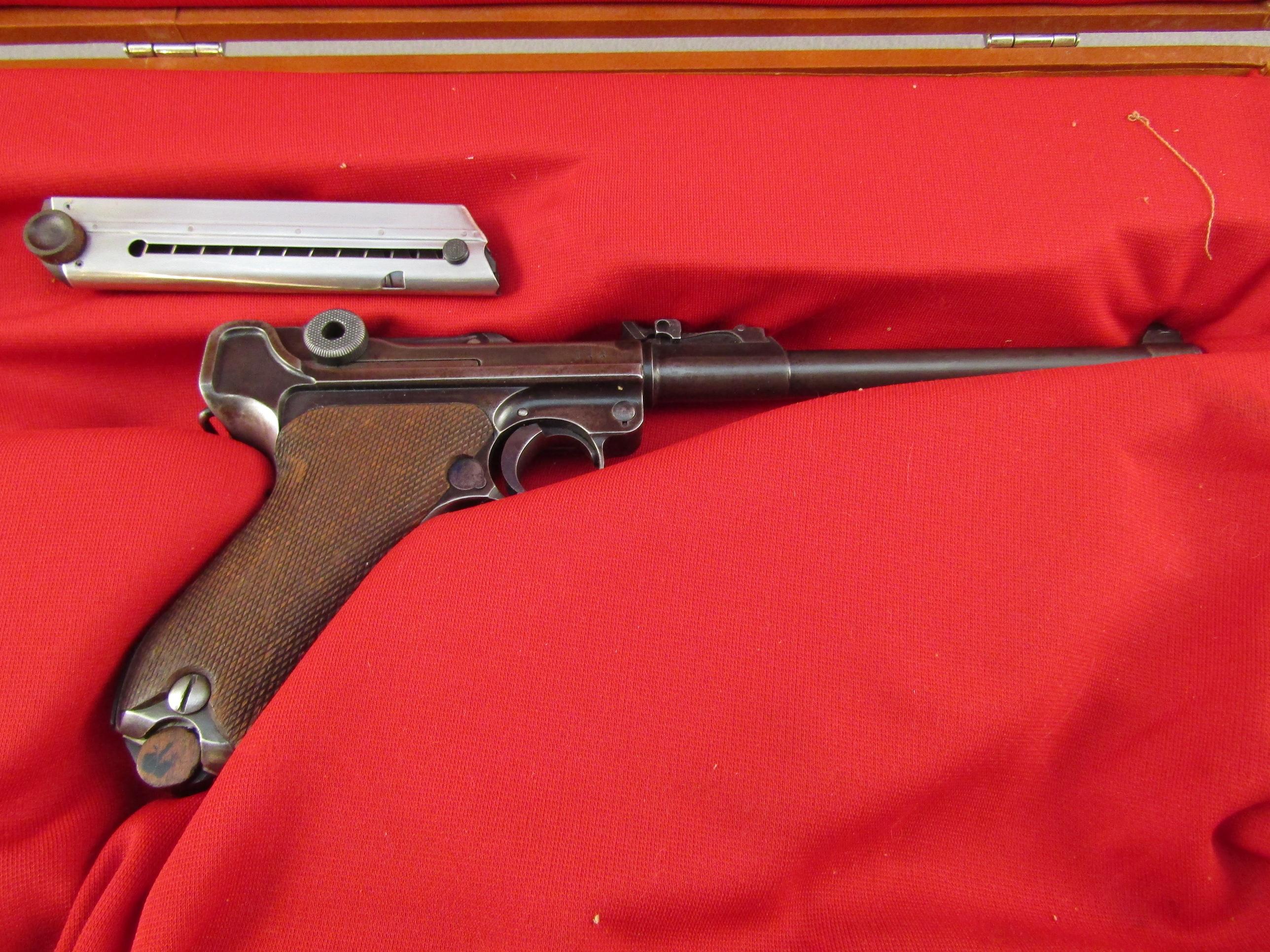 handgun: DWM MANUFACTURED ARTILLERY LUGER, 9MM SEMI AUTO PISTOL, S#3781L