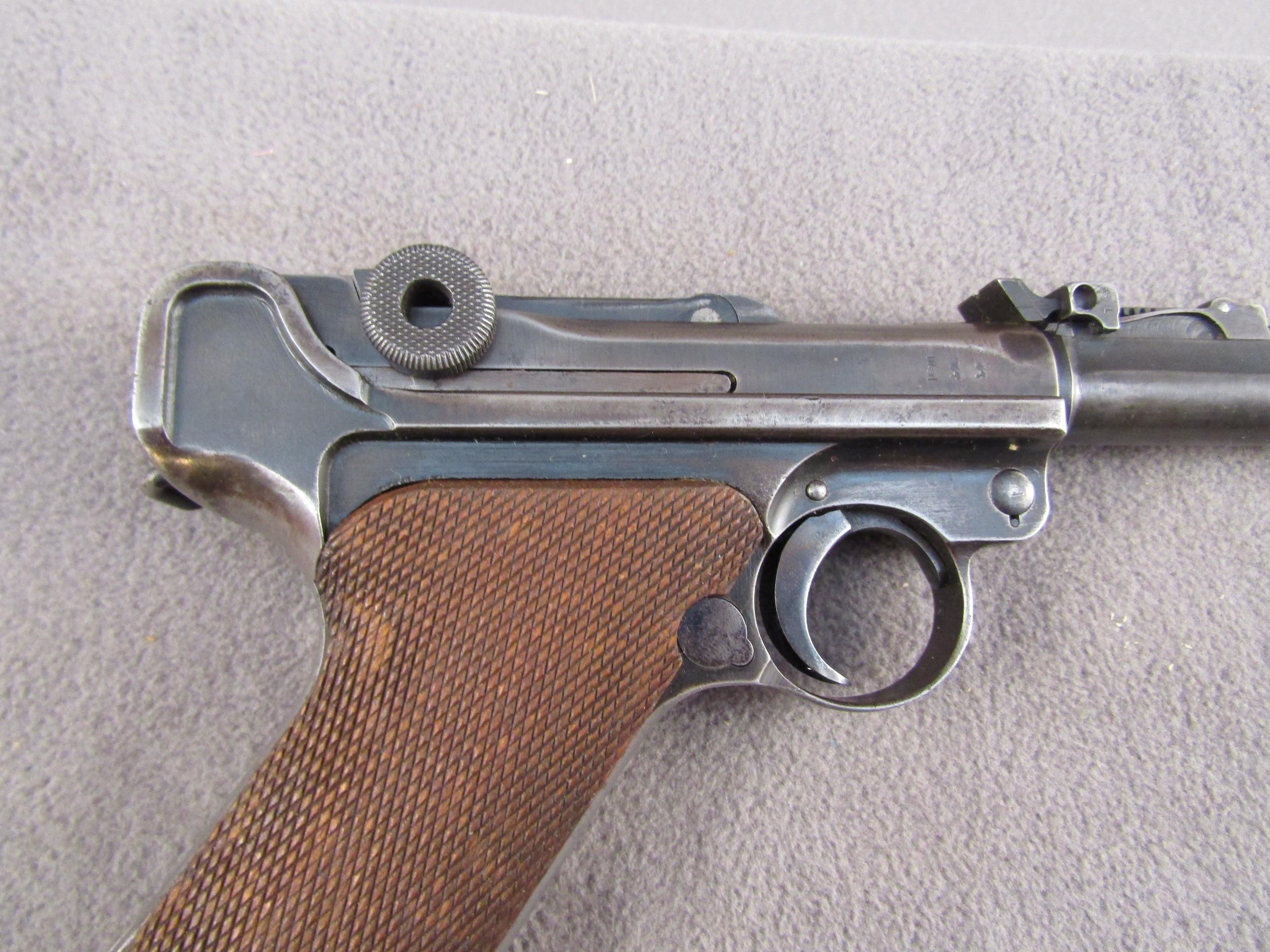 handgun: DWM MANUFACTURED ARTILLERY LUGER, 9MM SEMI AUTO PISTOL, S#3781L