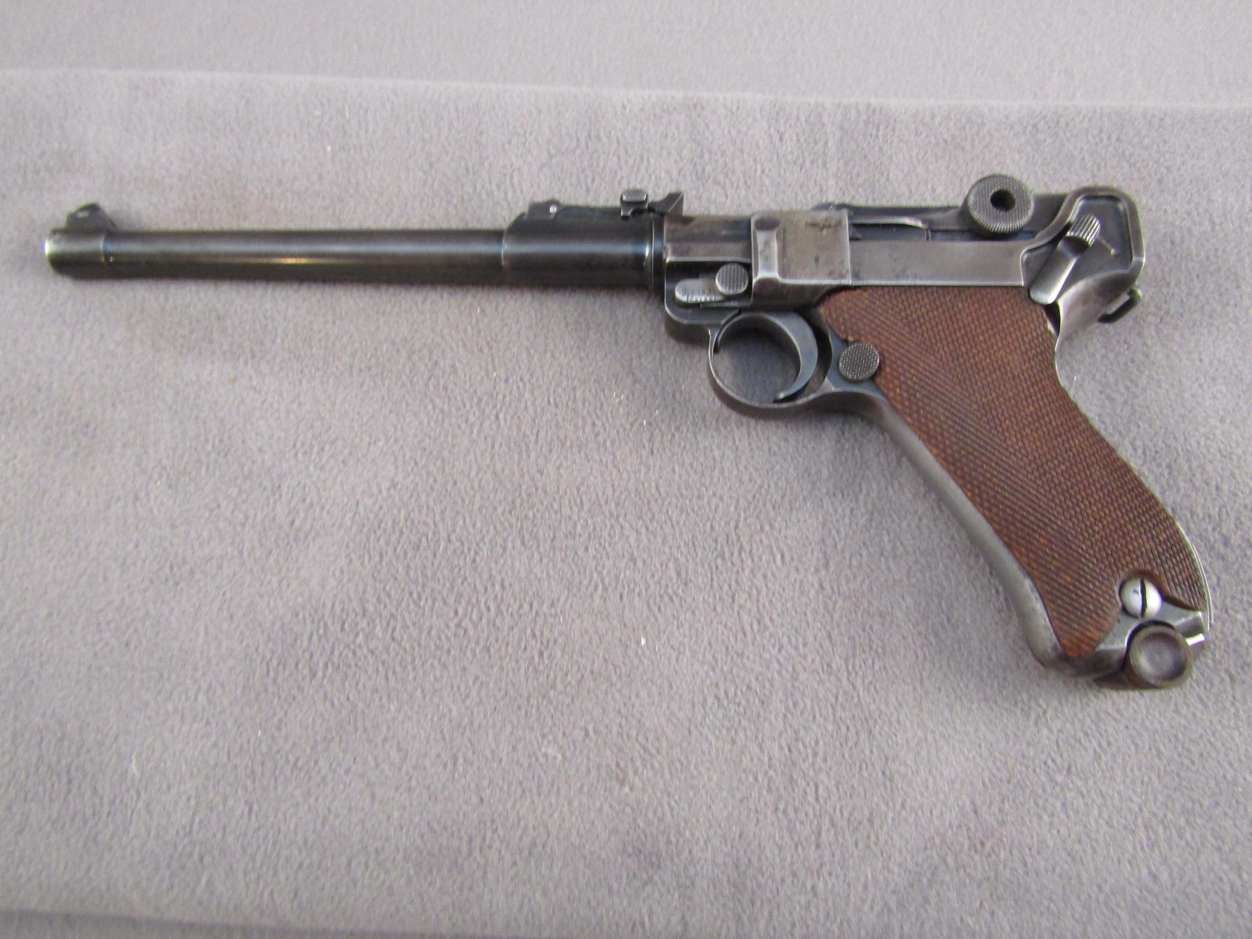 handgun: DWM MANUFACTURED ARTILLERY LUGER, 9MM SEMI AUTO PISTOL, S#3781L