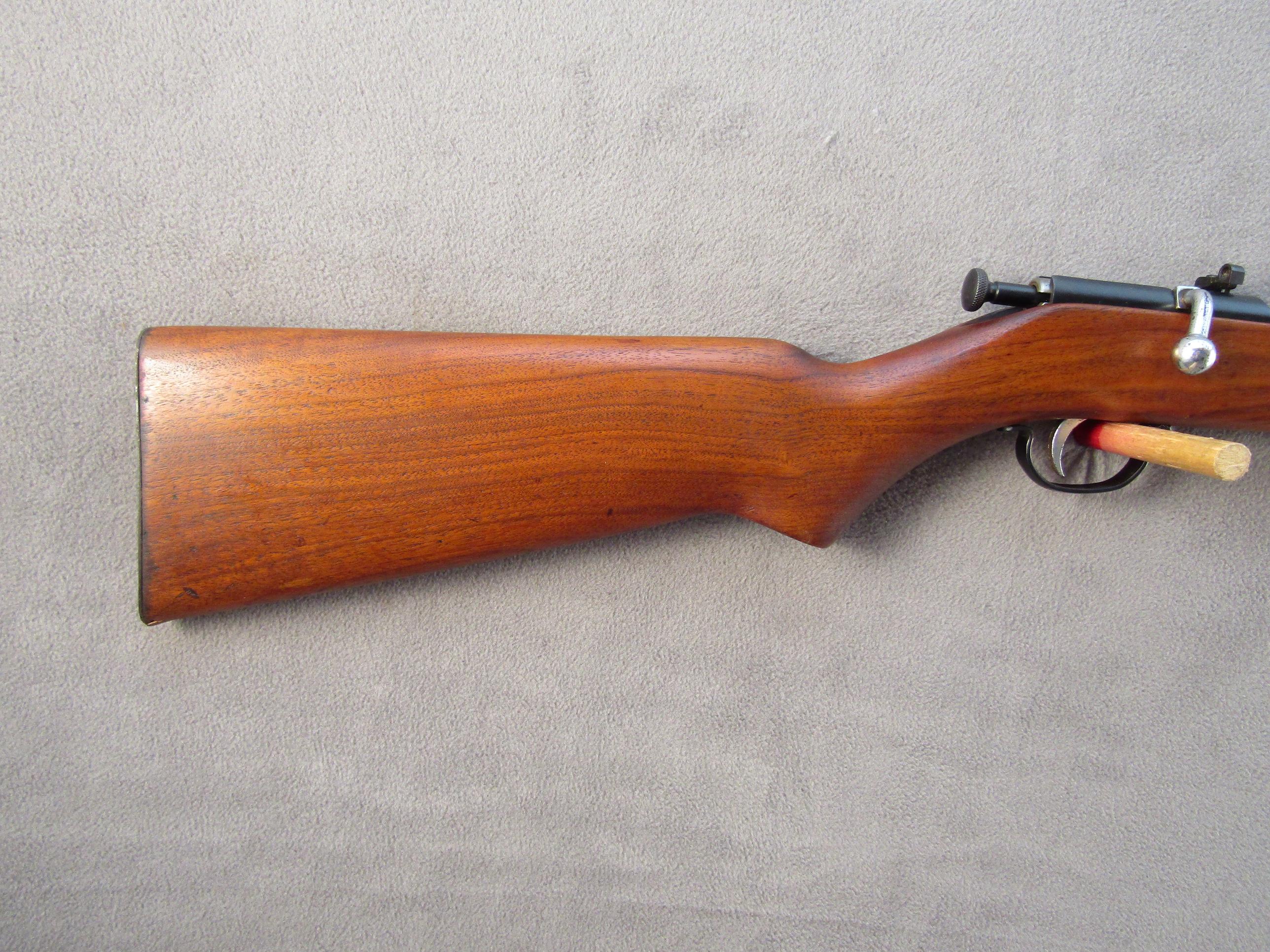 REMINGTON MODEL 33 NRA JR, 22CAL SINGLE SHOT BOLT ACTION RIFLE, NVSN