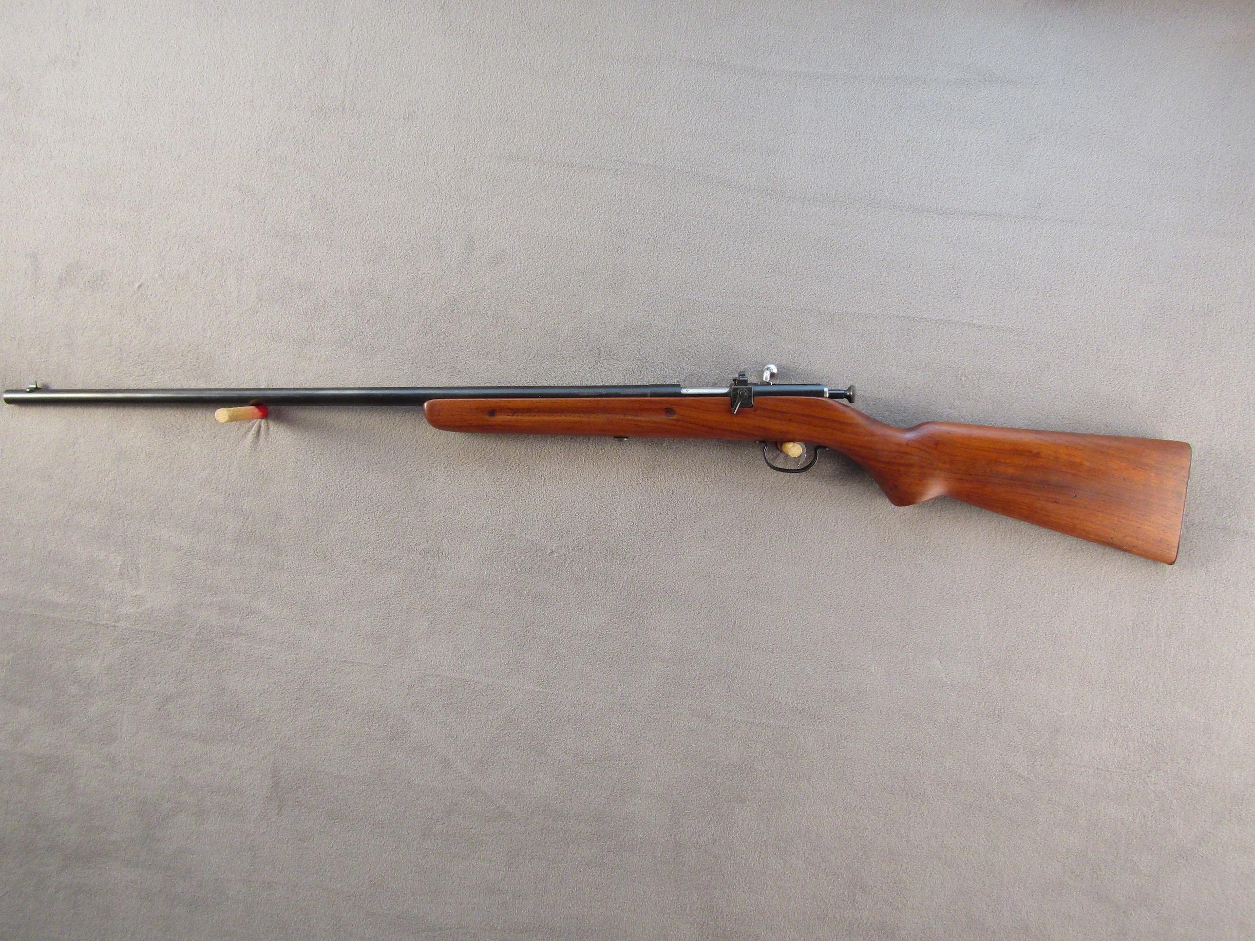 REMINGTON MODEL 33 NRA JR, 22CAL SINGLE SHOT BOLT ACTION RIFLE, NVSN