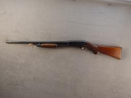 ITHACA MODEL 37 FEATHER LIGHT, 12GA PUMP ACTION SHOTGUN, S#573917-2
