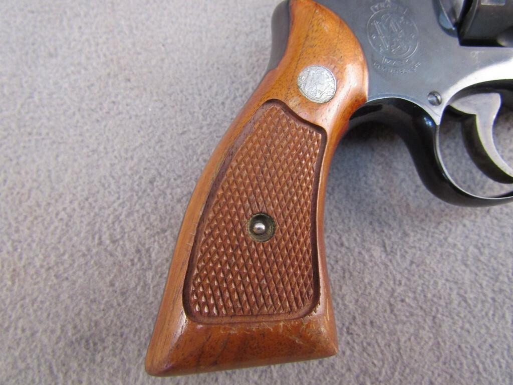 handgun: S&W Model 10-5, Revolver, 38, 6 shot, 2" barrel, S#C966726